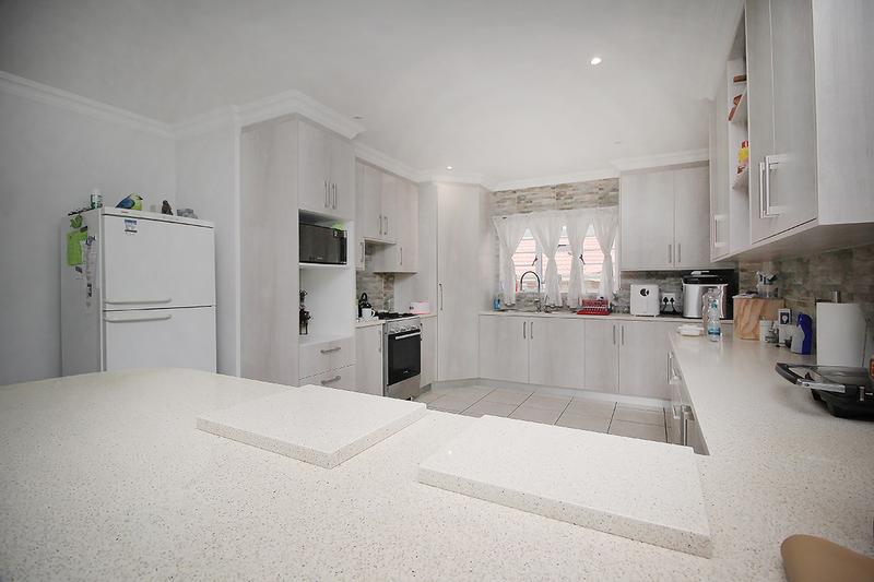 4 Bedroom Property for Sale in Dolphin Creek Golf Estate Western Cape